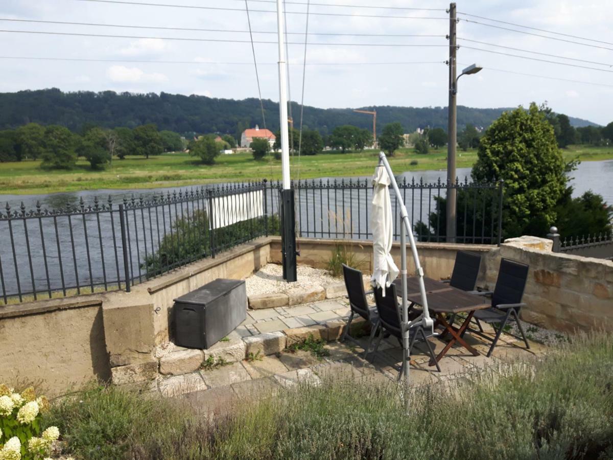 Ferienwohnung An Der Elbe Dresden Exteriör bild